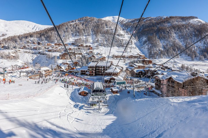 Pra-Loup a La Foux-d'Allos Skinet